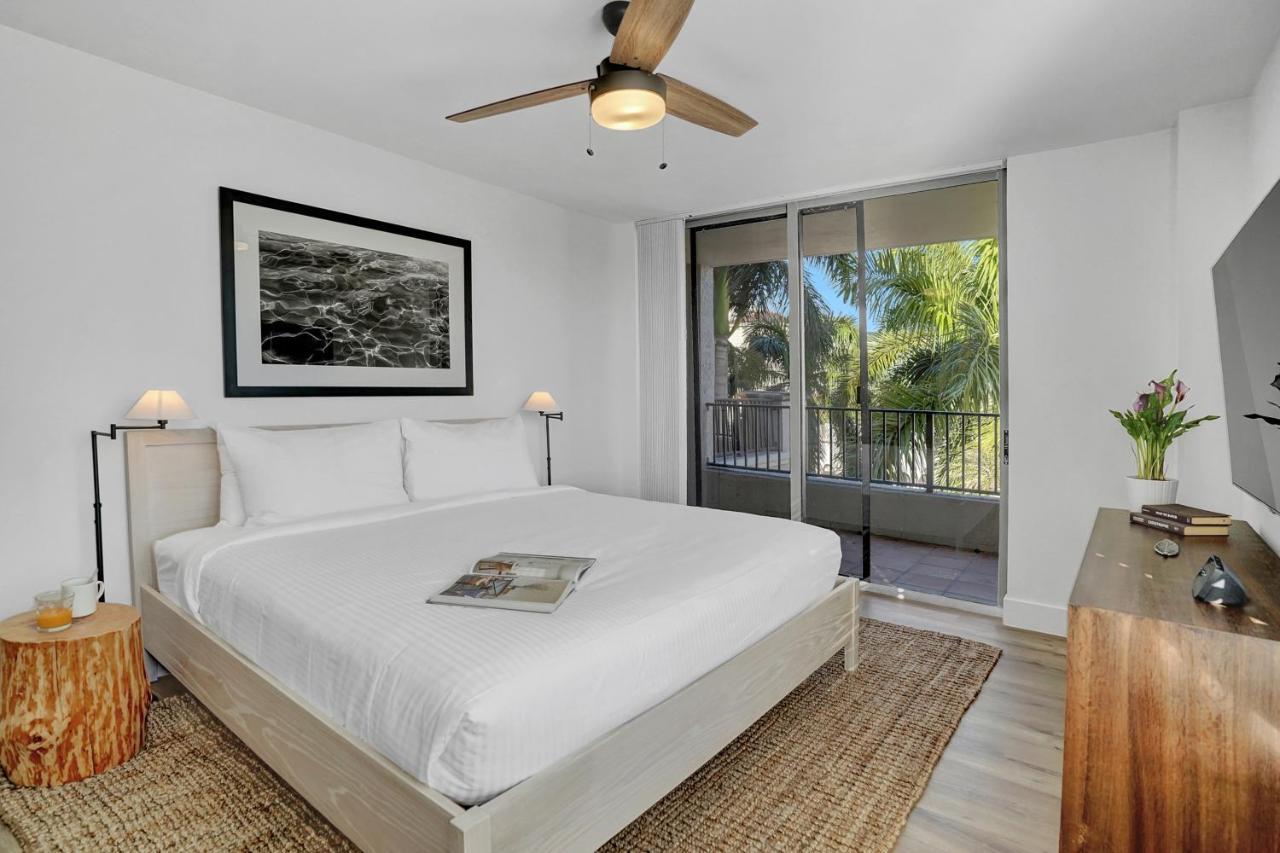 Dharma Home Suites Coral Gables At Gables Grand Plaza Маями Екстериор снимка