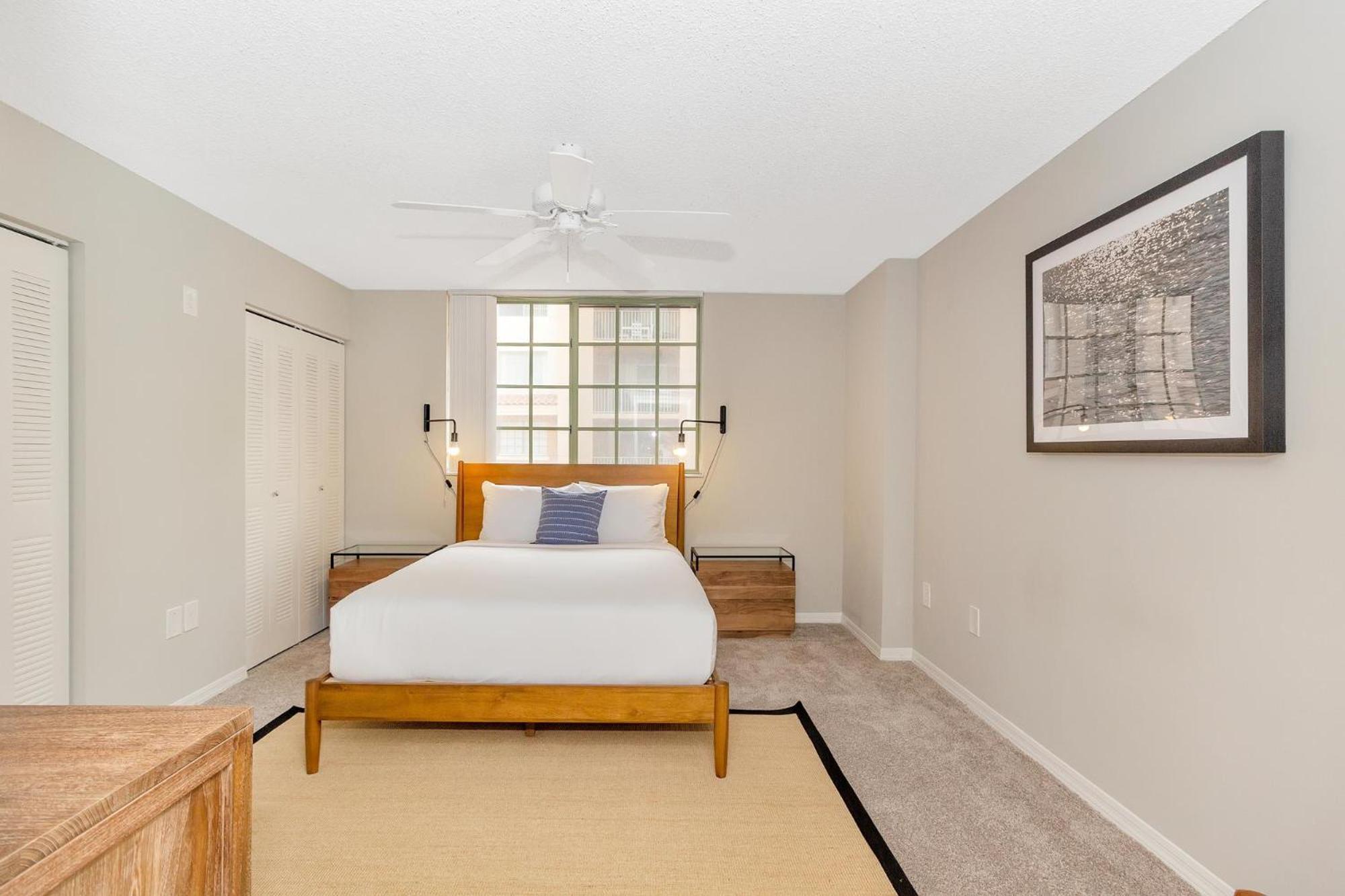 Dharma Home Suites Coral Gables At Gables Grand Plaza Маями Стая снимка
