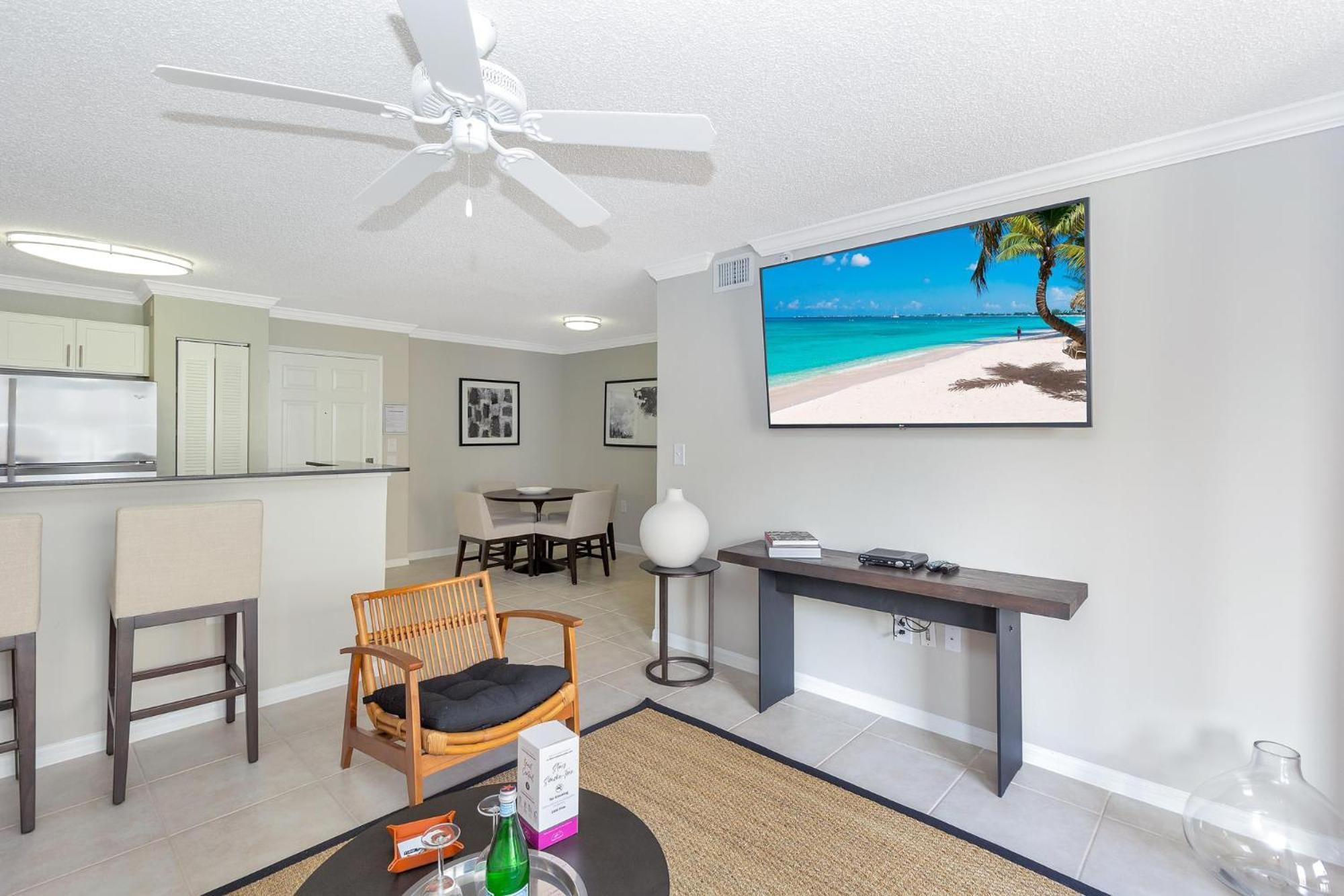 Dharma Home Suites Coral Gables At Gables Grand Plaza Маями Стая снимка